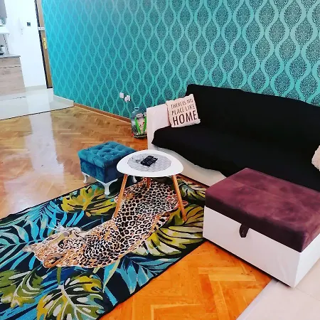 Marina Jacuzzi Free Parking Apartment *